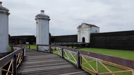 Explore-the-main-gate-of-São-José-de-Macapá-Fortress,-an-architectural-masterpiece-of-colonial-Brazil