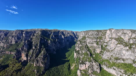 Profile-view-of-mountain-range-National-Park-of-Tzoumerka,-Peristeri-and-Arachthos-Gorge-in-Greece-during-morning