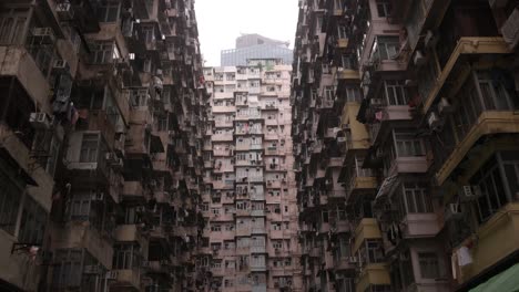 Edificios-De-Apartamentos-Densos-En-Un-Barrio-Residencial-De-La-Ciudad-De-Hong-Kong,-Vivienda-Urbana