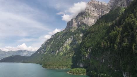 Static-shot-of-Vorderglärnisch-mountain