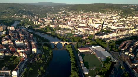 Espectaculares-Imágenes-En-4k-De-La-Ciudad-Española-De-Ourense