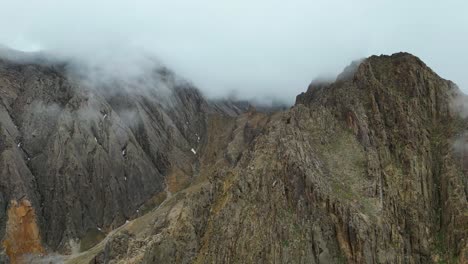 Breathtaking-aerial-view-of-the-beautiful-mountains-in-Afghanistan,-showcasing-their-natural-splendor-and-tranquil-setting,mountain-nature,-peaceful-nature