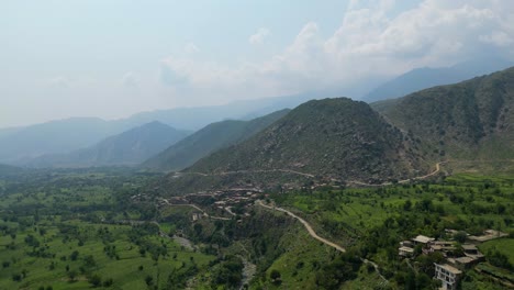 Aerial-view-of-the-Green-Mountains-and-peaceful-nature