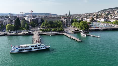 Zúrich,-Casco-Antiguo,-Vista-De-La-Ciudad,-Bueckliplatz,-Naturaleza,-Lago,-Ciudad,-Urbano,-Turismo