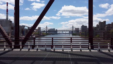 Vista-Del-Sur-Del-Puente-De-Queensboro-Desde-El-Puente-De-Roosevelt-Island