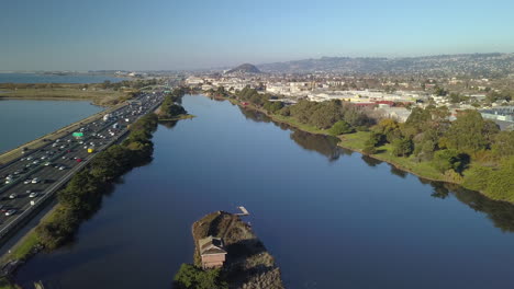 Aerial-drone-shot-over-the-aquatic-park-near-Berkeley,-San-Francisco