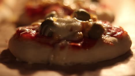 Mini-Pizza-Horneándose-En-El-Horno-Time-lapse