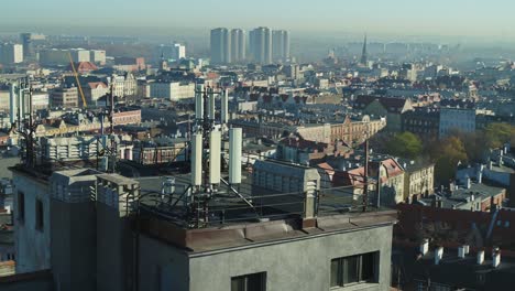 5G-Network-Transmitter-On-A-Rooftop---City-Centre