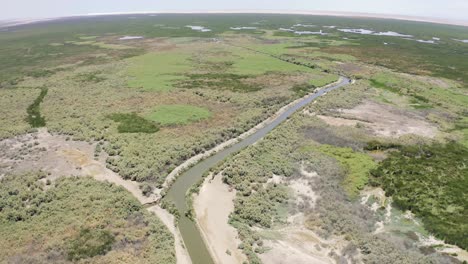 Aerial-drone-footage-Cienega-de-Santa-Clara,-Sonora,-México,-at-noon