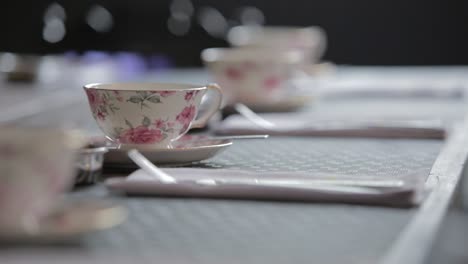 English-tea-time-table-setting