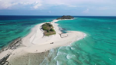 Aerial-View-of-Cresta-De-Gallo,-Amazing-Uninhabited-Tropical-Island-in-Romblon-Archipelago,-Philippines