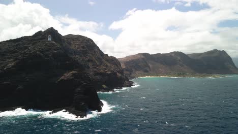 Beautiful-glide-past-the-Makapuu-lighthouse-exposing-the-coastline