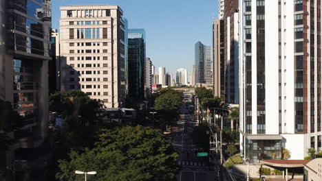 Aerial-view-to-Berrini-avenue-and-the-buildings,-Sao-Paulo,-Brazil