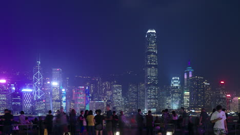 Lapso-De-Tiempo-Estático-Tomado-Desde-El-Muelle-Público-De-Kowloon-En-Tsim-Sha-Tsui