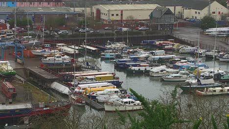 Vistas-Hacia-El-Centro-De-La-Ciudad-De-Bristol-Y-El-Río-Avon-Desde-La-Ladera