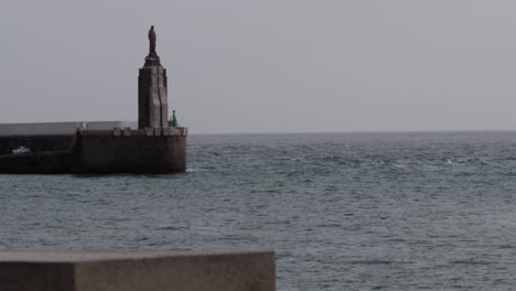 Big-Statue-at-the-Sea