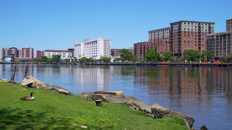 Wide-shot-of-downtown-Wilmington,-NC-from-across-the-cannel