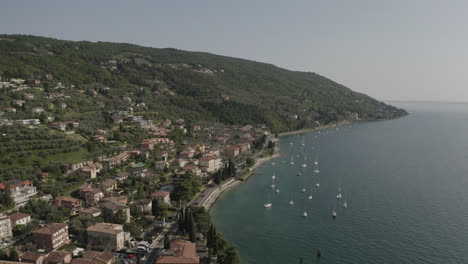 Drohnenaufnahmen-Von-Italienischen-Küstenstädten-–-Meer