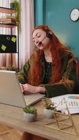 Business-woman-wearing-headset-freelance-worker-call-center-or-support-service-operator-helpline