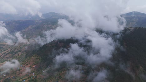 Hermoso-Pueblo-Holeri-De-Rolpa-Nepal