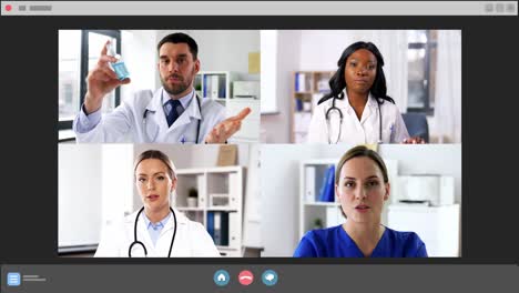 Concepto-De-Medicina,-Comunicación-Y-Tecnología.-Grupo-Internacional-De-Médicos-Que-Tienen-Una-Videollamada-O-Una-Reunión-En-Línea.