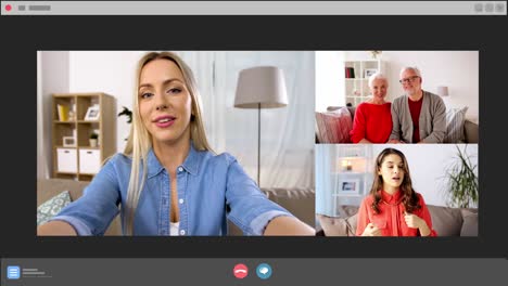 Mujer-Feliz-Haciendo-Una-Videollamada-Con-Su-Familia.-Concepto-De-Comunicación,-Tecnología-Y-Autoaislamiento.-Mujer-Joven-Feliz-Haciendo-Una-Videollamada-Con-Su-Familia-En-Messenger.