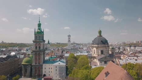 Lvov,-Ucrania.-Ciudad-Aérea-Lviv,-Ucrania.-Panorama-Del-Casco-Antiguo.-Dominicano