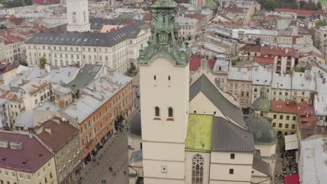 Aerial-Drone-Video-of-European-City-Lviv,-Ukraine,-Rynok-Square,-Central-Town-Hall,-Latin-Cathedral