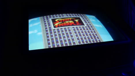 Street-Fighter-2-Arcade-Automat-In-Einer-Spielhalle