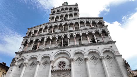 Chiesa-di-San-Michele-in-Foro,-Lucca-Italy-catholic-church-building-exterior