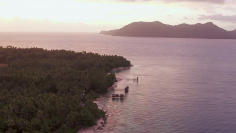 Playa-Tropical-En-La-Isla-De-San-Pablo-En-La-Bahía-De-Hinunangan,-Sur-De-Leyte,-Filipinas