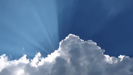 Spectacular-cloud-formation-right-before-a-thunderstorm