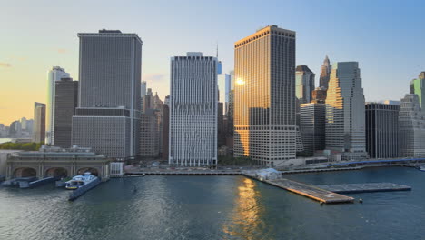 Golden-Hour-Sun-on-Skyscrapers