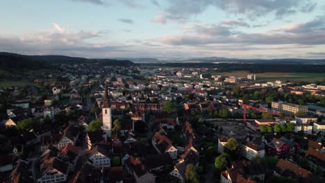 Panorama-Aéreo-Del-Pueblo-De-Bülach,-Suiza,-4k