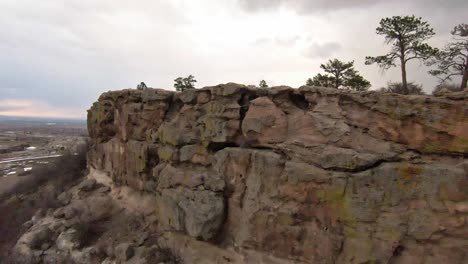 Turning-and-approaching-large-rock-formation