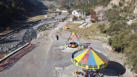 El-Parque-Harnoi-Es-Una-Zona-Muy-Popular-Para-Familias-Que-Viven-Cerca-De-Abbottabad.