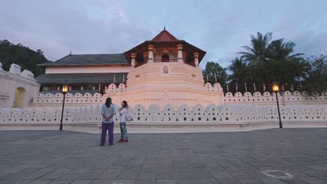 Buddhist-Temple-of-Sacred-Tooth-Relic-or-Sri-Dalada-Maligawa