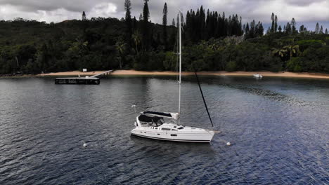 Sailing-boat-New-Caledonia-Pacific-paradise-costal-sea-Drone-4k