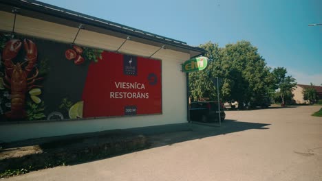 Quiet-square-in-center-of-Silene,-Latvian-village-near-Belarus-border,-captured-on-sunny-summer-day