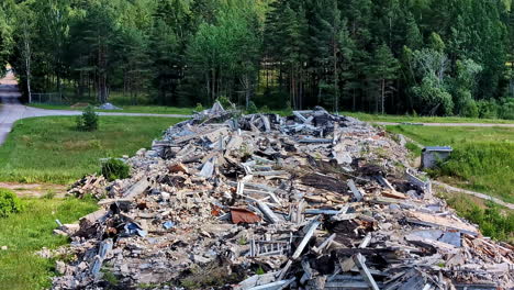 Ruins-of-building-from-cold-war-RT-32-radio-telescope-location,-Irbene,-Latvia