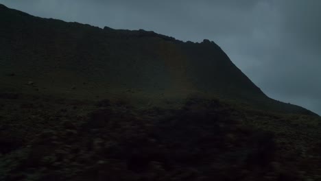 Black-Sand-Beauty:-Lanzarote's-Volcanic-Park-Adventure