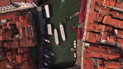 Get-lost-in-the-labyrinth-of-Venice’s-canals,-where-every-turn-unveils-a-new-perspective-of-this-historic-city