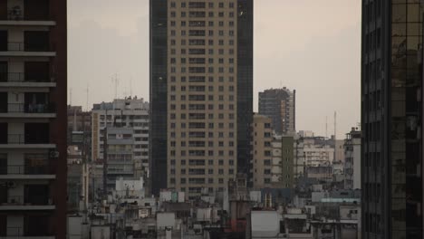 Tall-buildings-and-dense-urban-landscape-in-Buenos-Aires-during-a-calm,-overcast-day