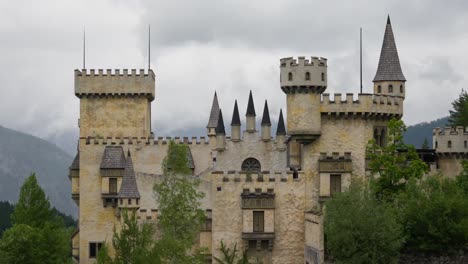 Medieval-Magic-Castle-Seefeld-On-Karwendel-Range-In-Am-Schlossberg,-Seefeld-In-Tirol,-Austria