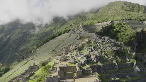 Machu-Picchu-staggered-Lost-City-camera-Panning