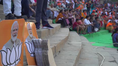 Cartel-Del-Primer-Ministro-Narendra-Modi-Durante-La-Manifestación-De-La-Campaña-Electoral-Del-BJP,-Mercancía-De-Namo