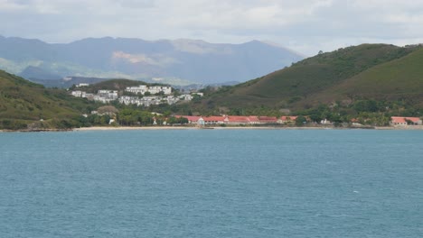 Beach-and-resorts-in-Noumea,-New-Caledonia