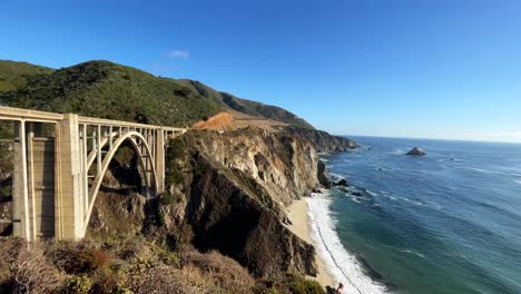 Incredible-sunny-day-and-the-landscape-of-the-coastline-Big-Sur,-California