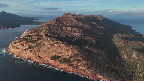 Rocky-mountain-in-Freycinet-National-Park-surrounding-Coles-Bay-in-Tasmania,-Australia