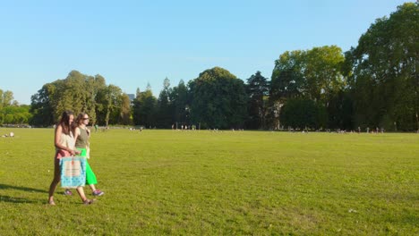 Young-people-walking-in-Park-of-the-Golden-Head,-Lyon,-France